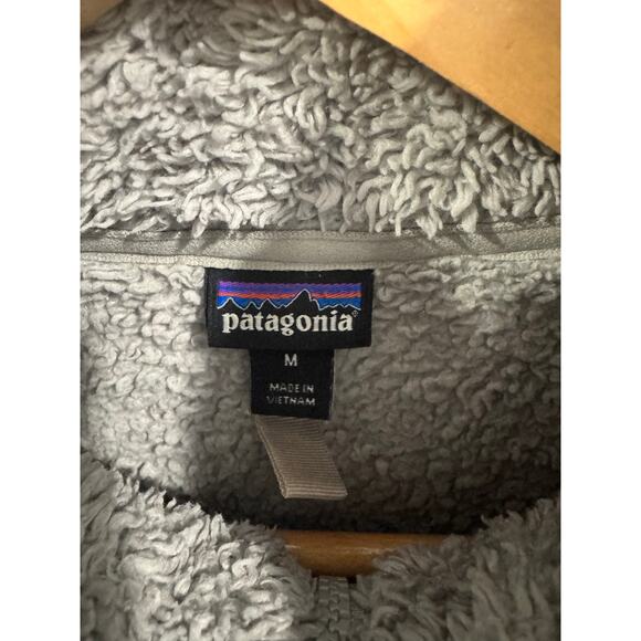 Patagonia grey fluff half zip pull over - Picture 2 of 4
